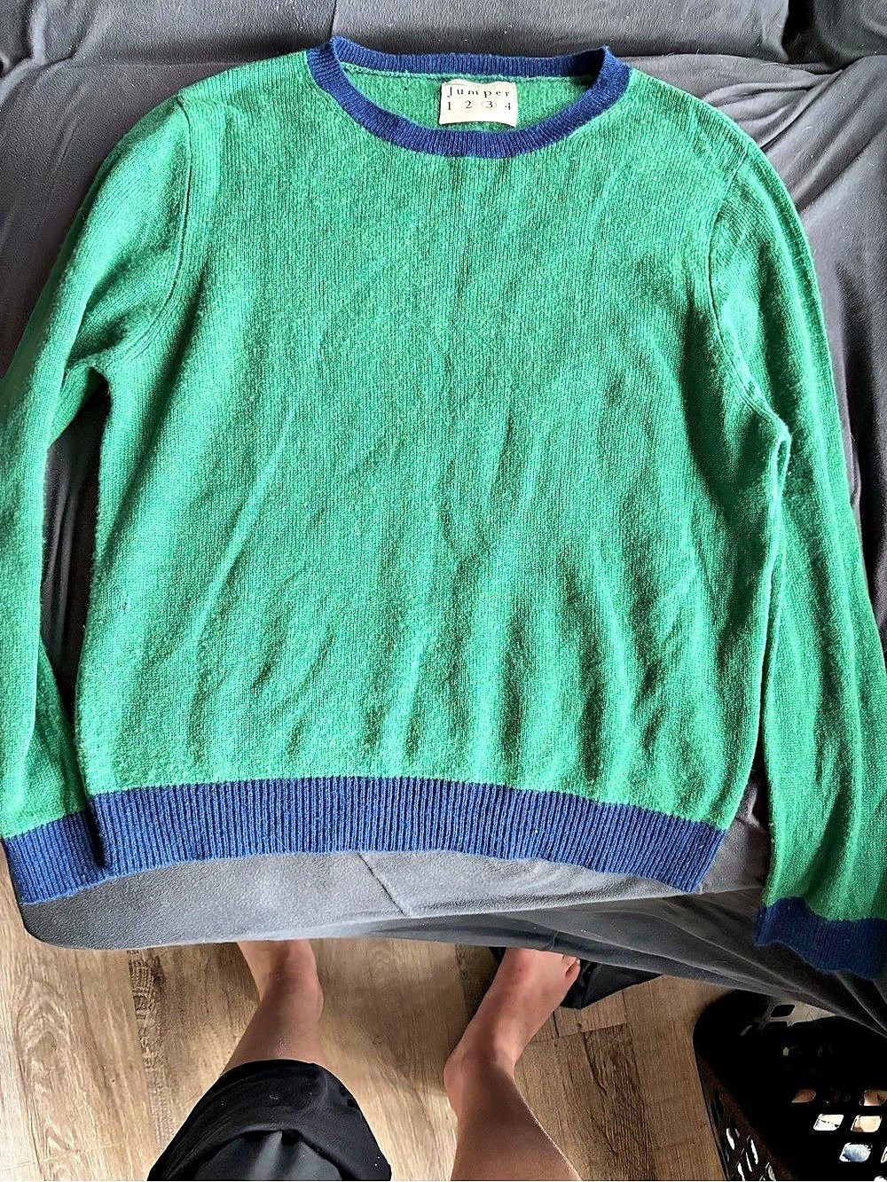 Jumper Crewneck Sweater in Green & Blue Size 3